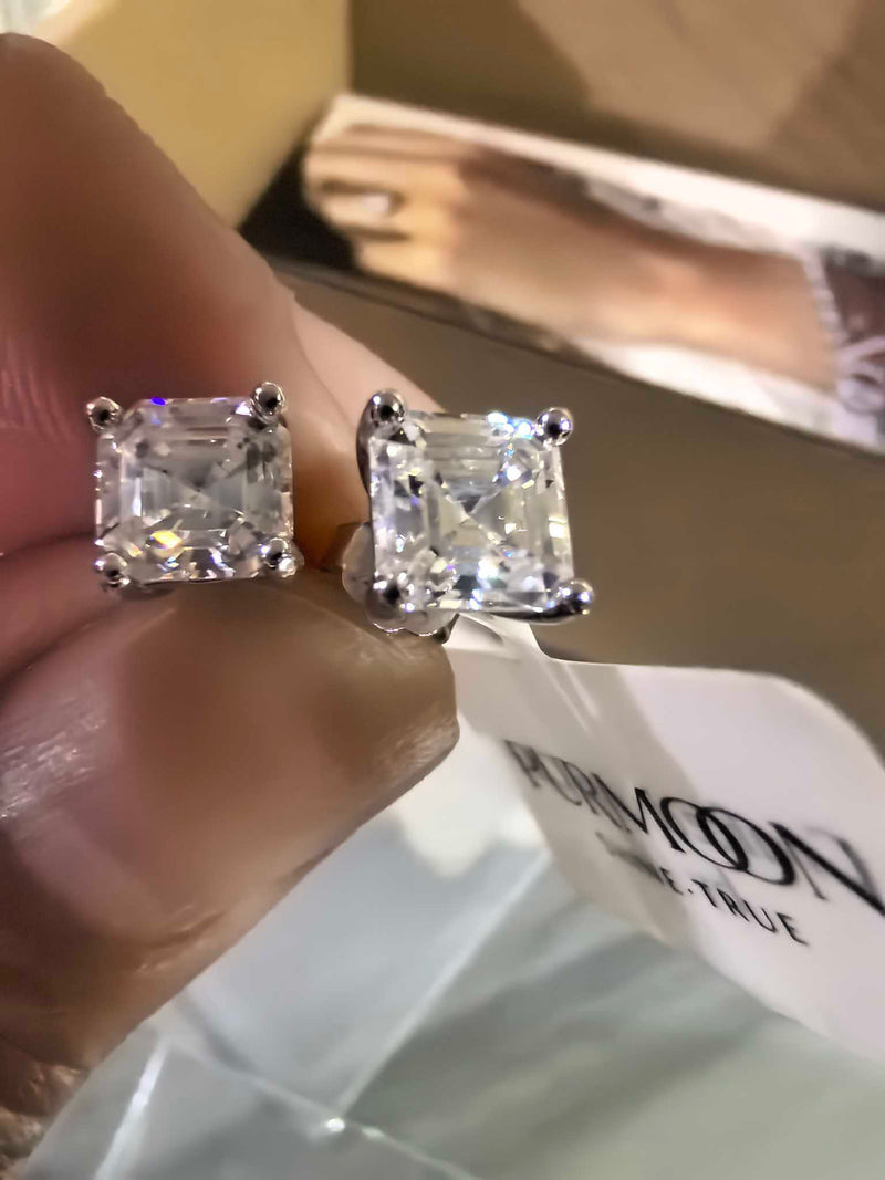 G**