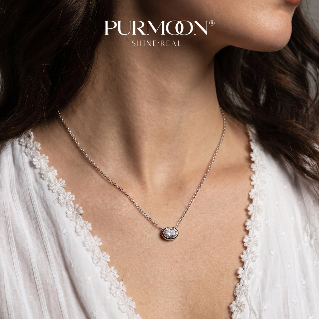 Emma Oval Necklace